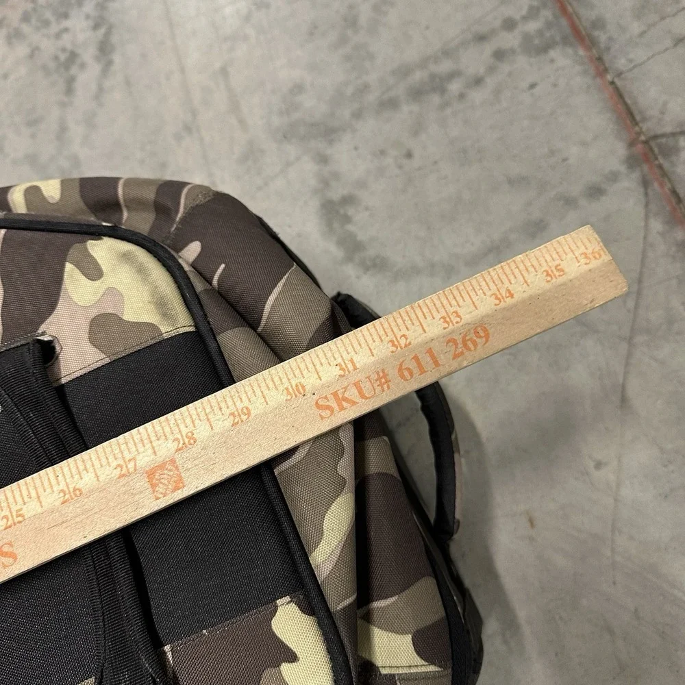 Oakley‎ Travel Suitcase Luggage Large 92L Camo